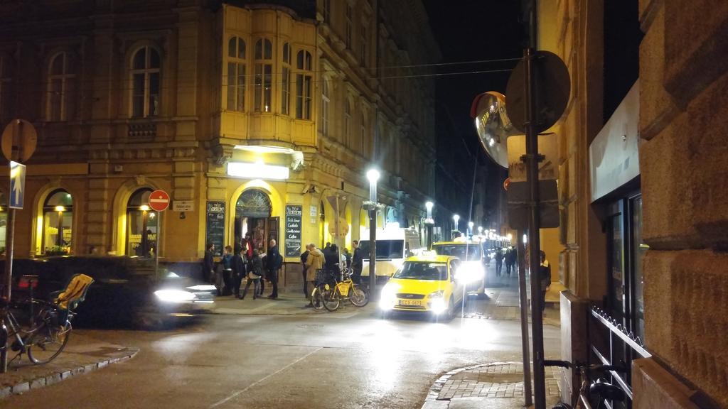Sleepover City Center Apartment Budapest Szoba fotó